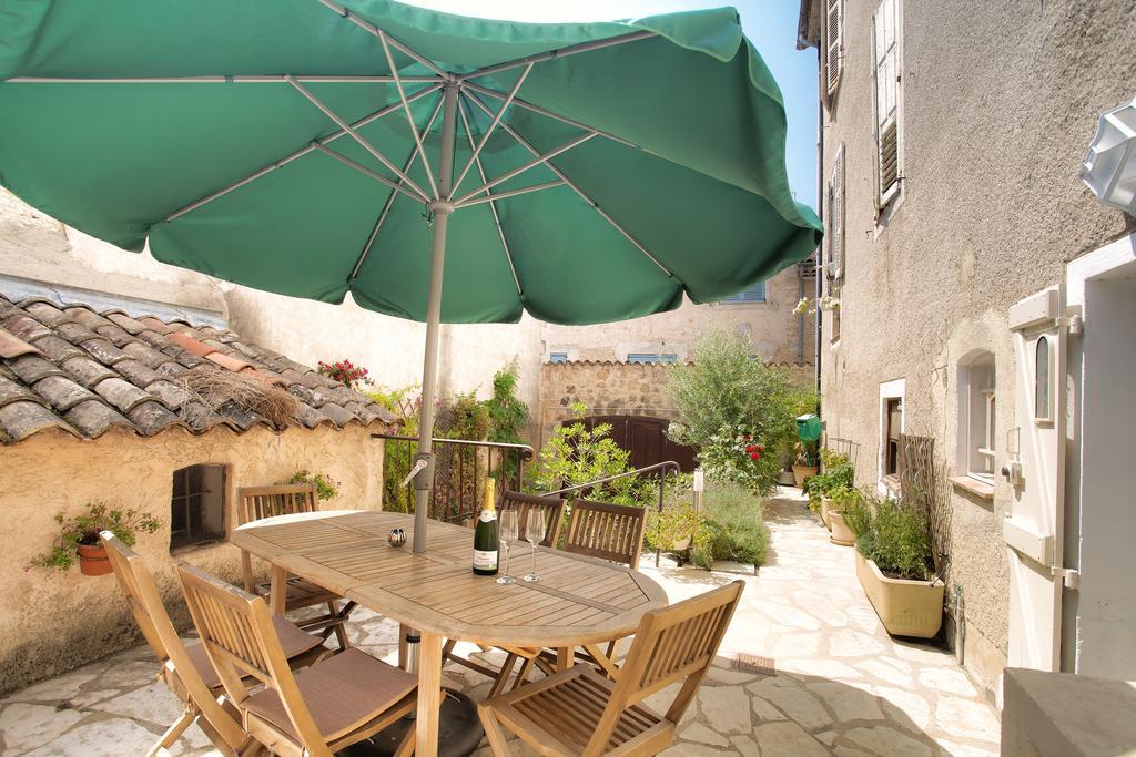 Le Jardin Du Village - Valbonne Habitación foto